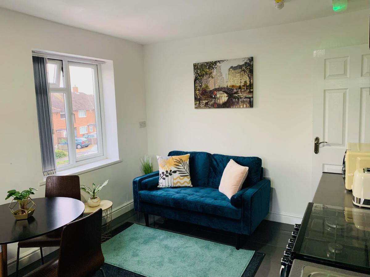 Modern & Cosy 2-Bed Apartment Near Nec, Airport & Jlr! Бирмингам Екстериор снимка